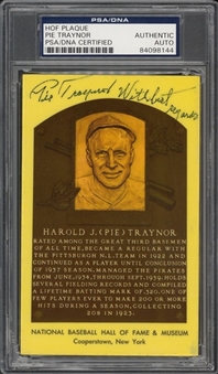 Pie Traynor Signed & Inscribed Hall of Fame Plaque Postcard (PSA/DNA)